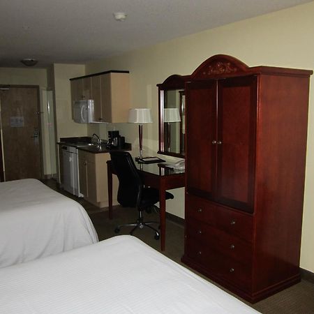 Trend Mountain Hotel & Conference Centre Tumbler Ridge 외부 사진